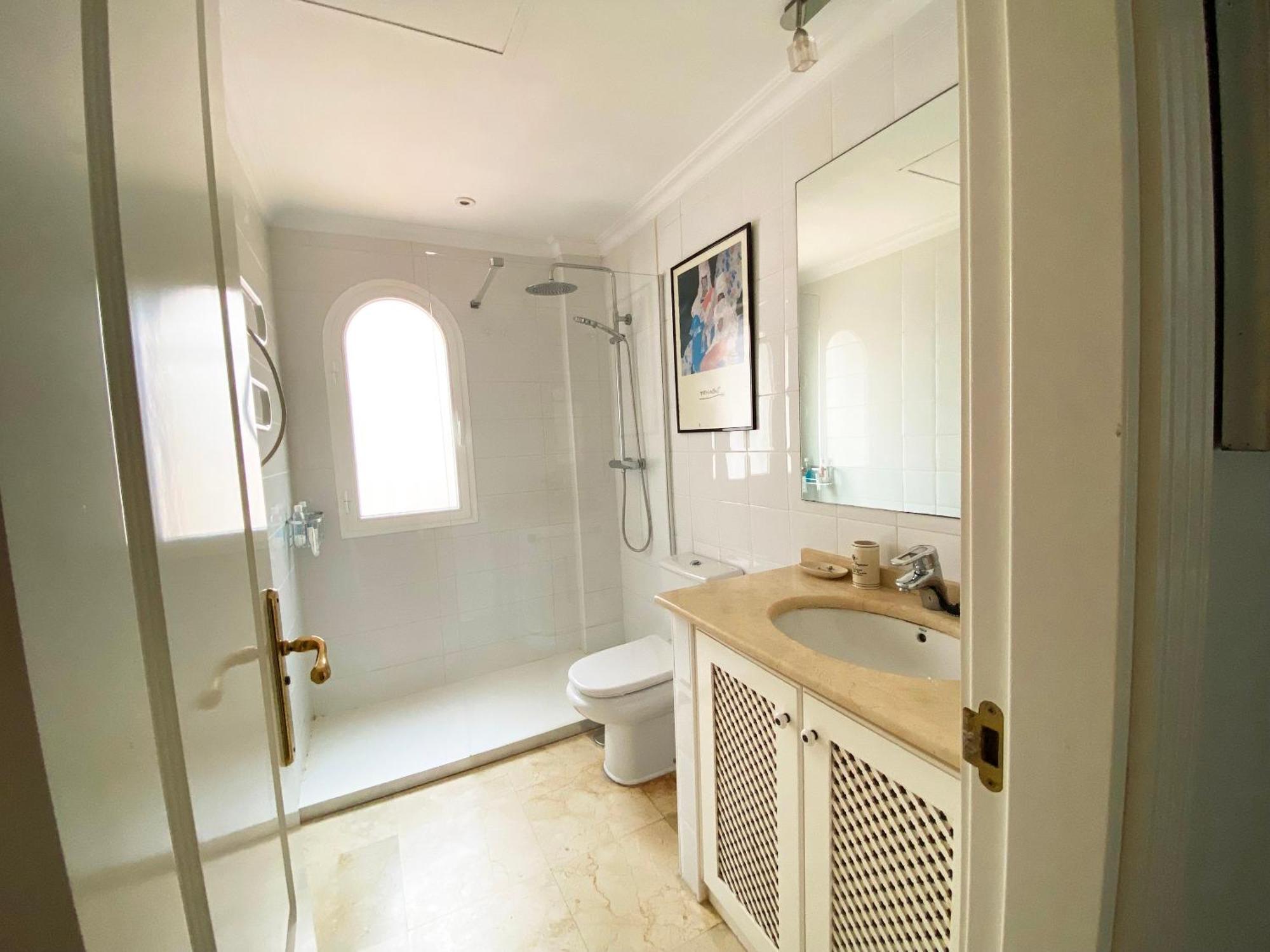 Spacious In Sea View & Shared Pool * Marbella