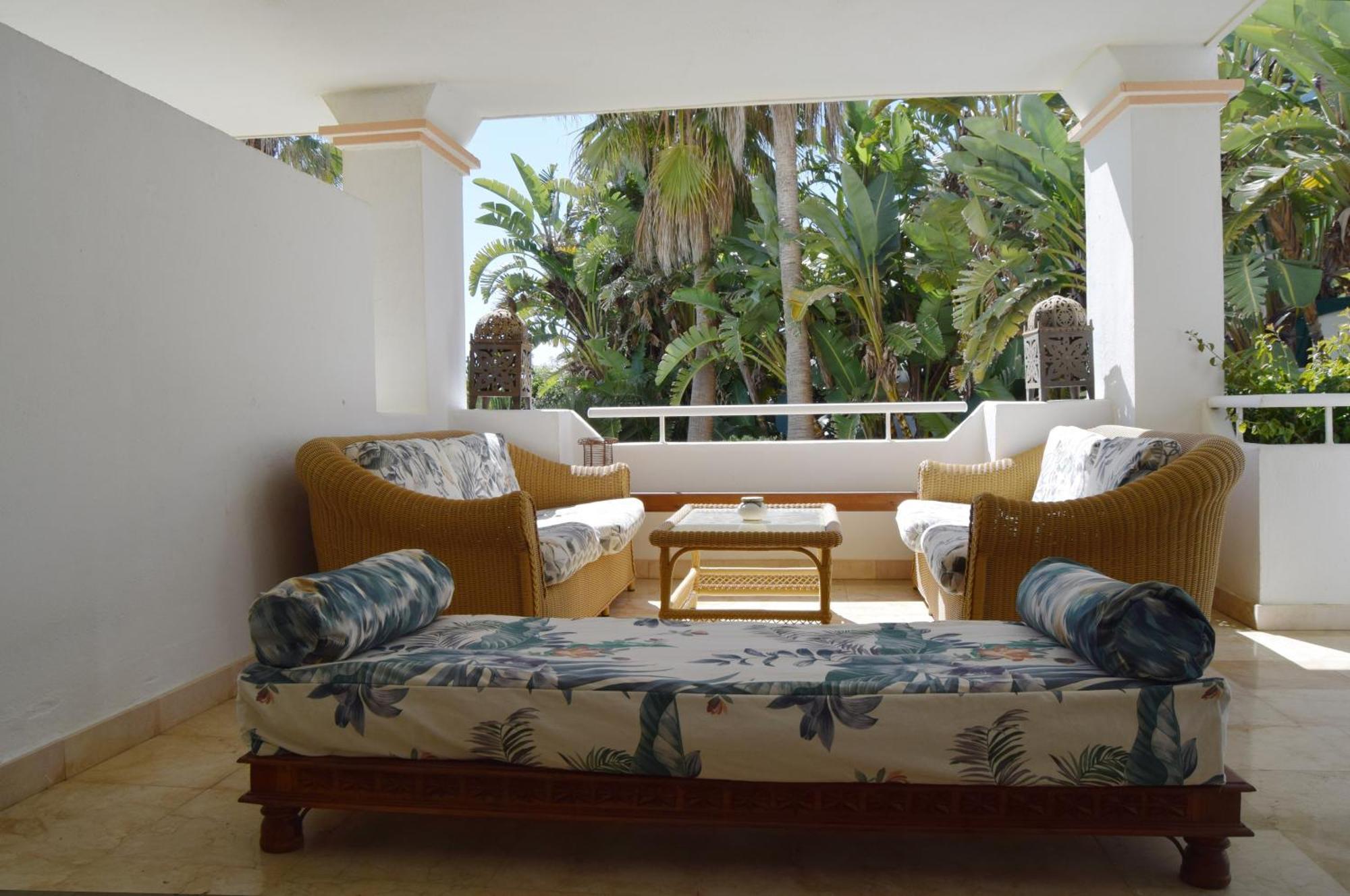 Spacious In Sea View & Shared Pool Appartamento