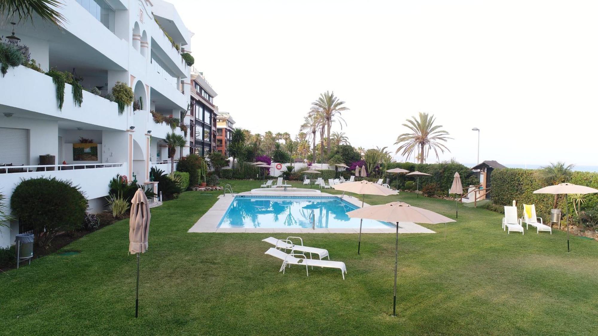 Apartament Spacious In Sea View & Shared Pool *